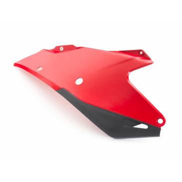 PLAQUE LATERALE DROITE...